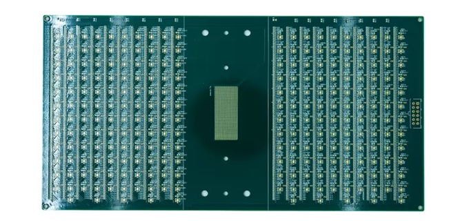 Les différences entre un PCB à interconnexion haute densité et un PCB standard